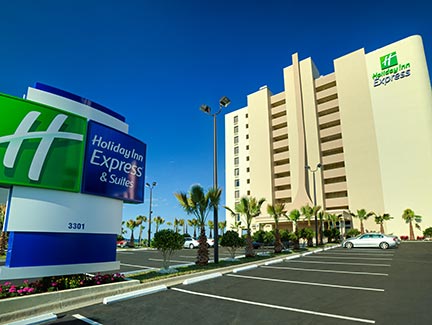 Holiday Inn Express & Suites Oceanfront