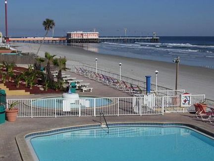 Daytona Inn Beach Resort